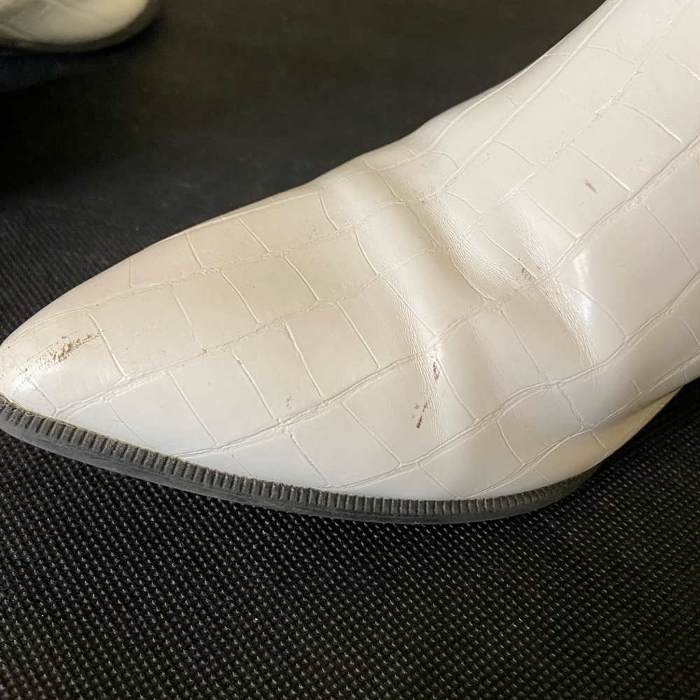Qupid Point Toe Booties - Picture 5 of 6